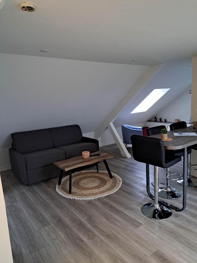 Studio Spacieux Et Elegant Au Coeur De Bourbourg - Gare A Proximite Esterno foto